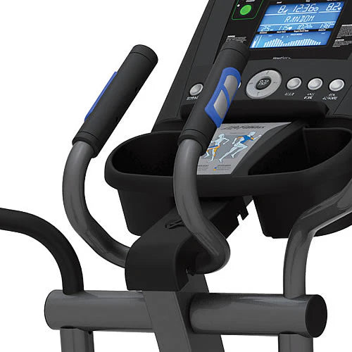 Life Fitness Crosstrainer E1 Go Vorführgert