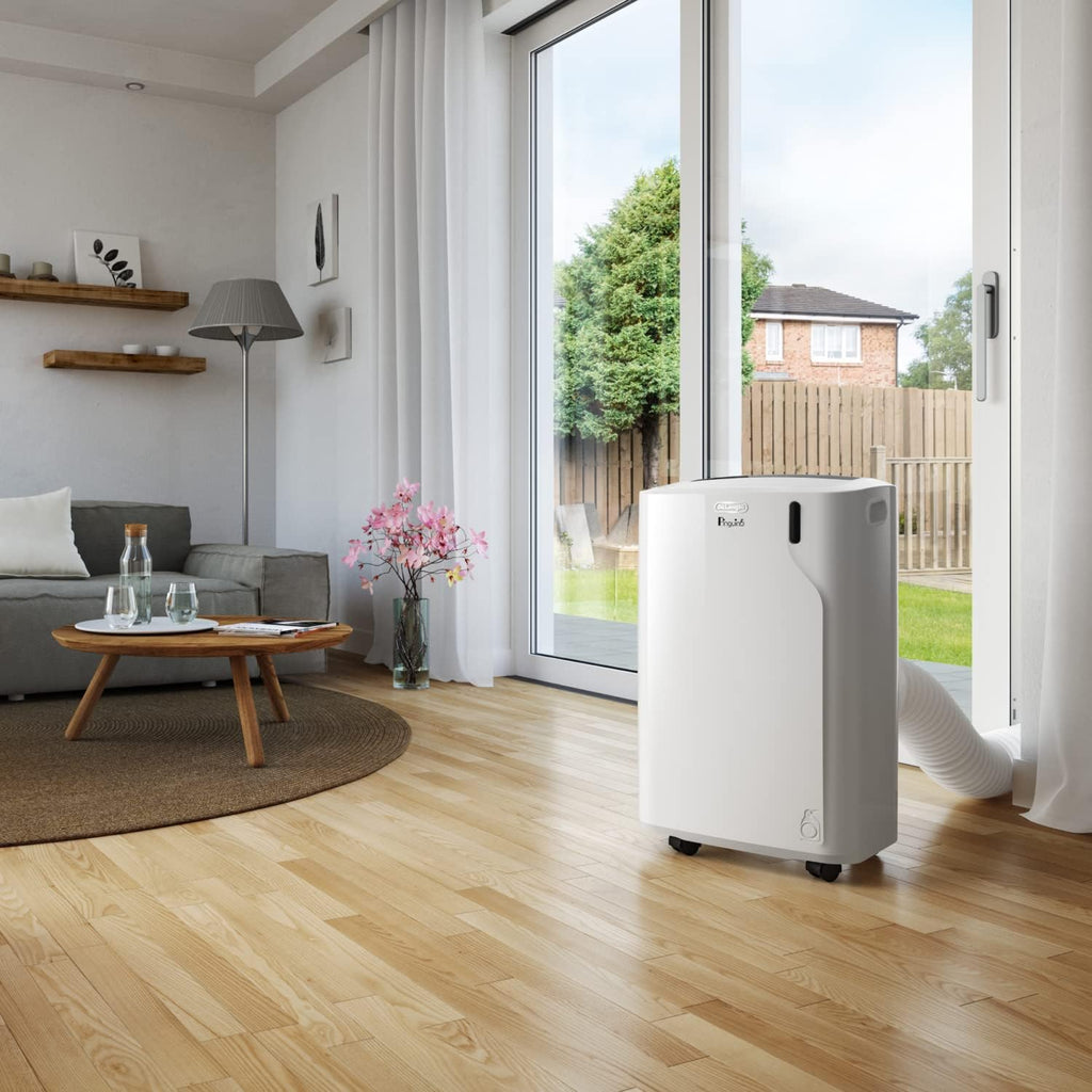 De'Longhi Pinguino PAC EM82, Condizionatore Portatile per ambienti fino a 80 m, 9.400 BTU, 2,4 kW, 63 dB, Funzione Deumidificatore, Classe Energetica A, Timer 24h, Bianco