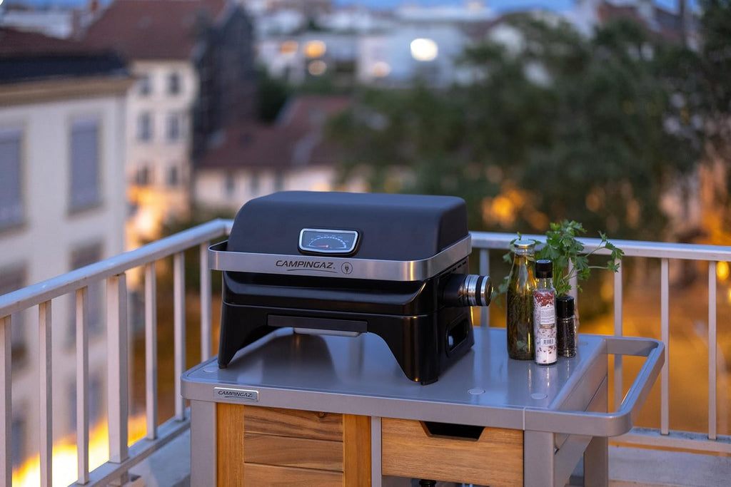 Campingaz Grill Attitude2go, grill a gas ed elettrico, grill da tavolo, grill portatile da balcone/campeggio, con coperchio, termometro e griglia in ghisa, funzionamento a gas o elettrico