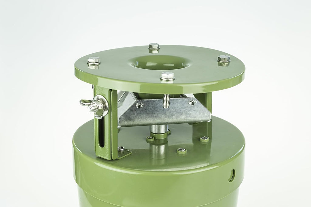 EUROHUNT Alimentatore automatico Light 6V, 14,5 x 14,5 x 22,5cm, distributore automatico per l'alimentazione degli animali, resistente alle intemperie, plastica ABS verde, adatto per un'ampia varietà di tipi di mangime