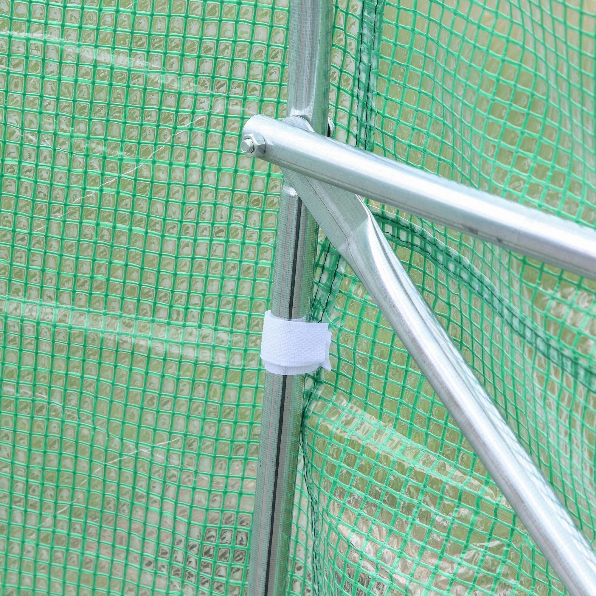 Serra a tunnel Outsunny calpestabile, resistente ai raggi UV, con porta avvolgibile