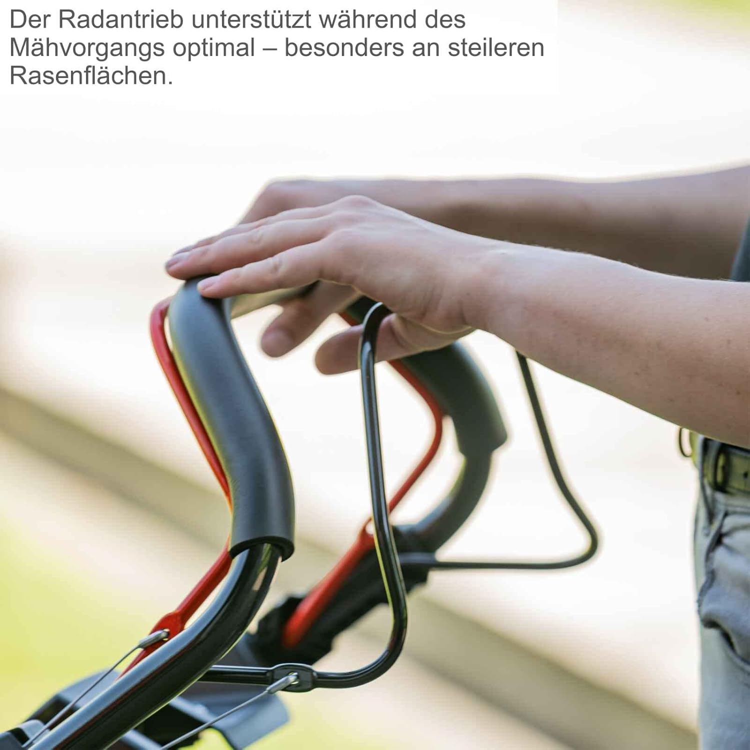 Scheppach MS150-46E Rasaerba a benzina con avviamento elettrico | Larghezza di taglio 46 cm | Funzione di pulizia | Cesto di raccolta da 55 litri | Scocca in acciaio | Regolazione altezza a 7 posizioni | Funzione mulching | Trazione | Scarico laterale