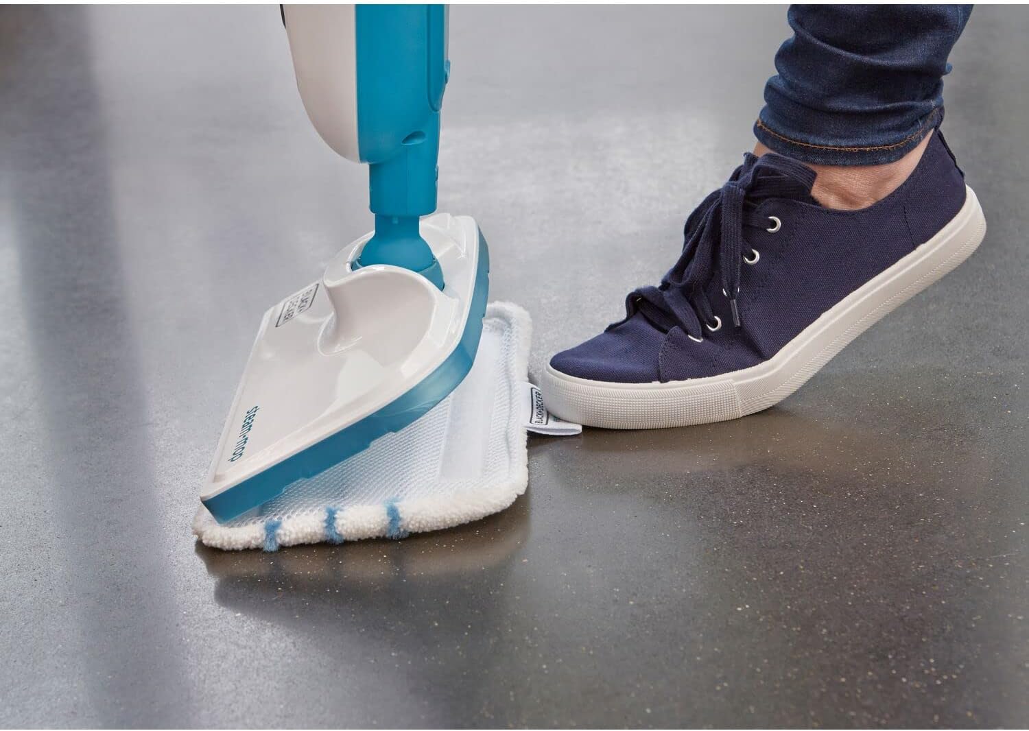 Black+Decker FSMH13E10-QS Scopa a Vapore 10-in-1 Steam Mop Deluxe (1300W, Pulitore a Vapore per Igiene e Pulizia, Ampio Set di Accessori + Generatore di Vapore Portatile Rimovibile, Facile da Usare)