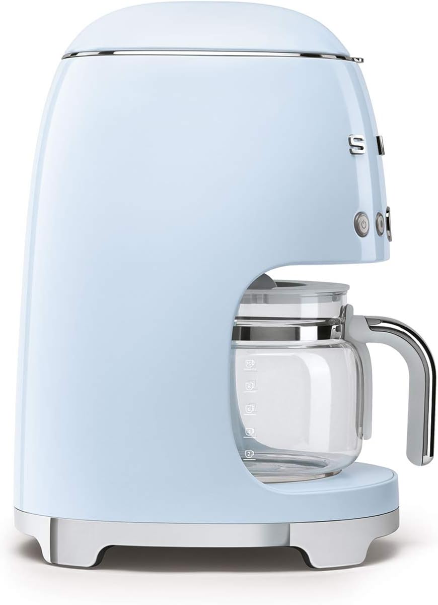Smeg, DCF02BLMEU, Macchina da caffè con filtro, Funzione aroma e avvio automatico, Caraffa in vetro fino a 12 tazze, 2 livelli di intensità, Funzione di mantenimento del calore, 1050W, Nero opaco