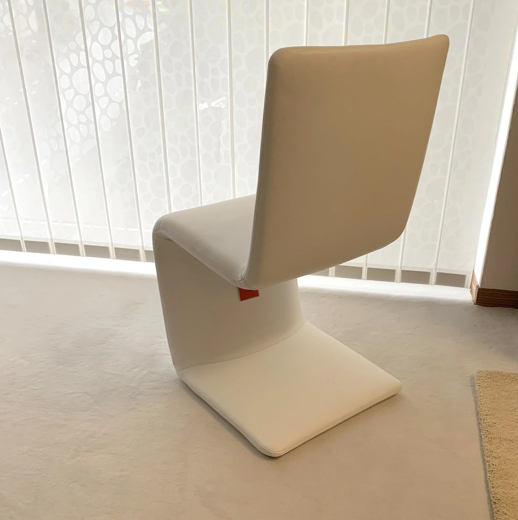 Gruppo di sedie, 4 sedie Venere di Bonaldo, design italiano, pelle bianca