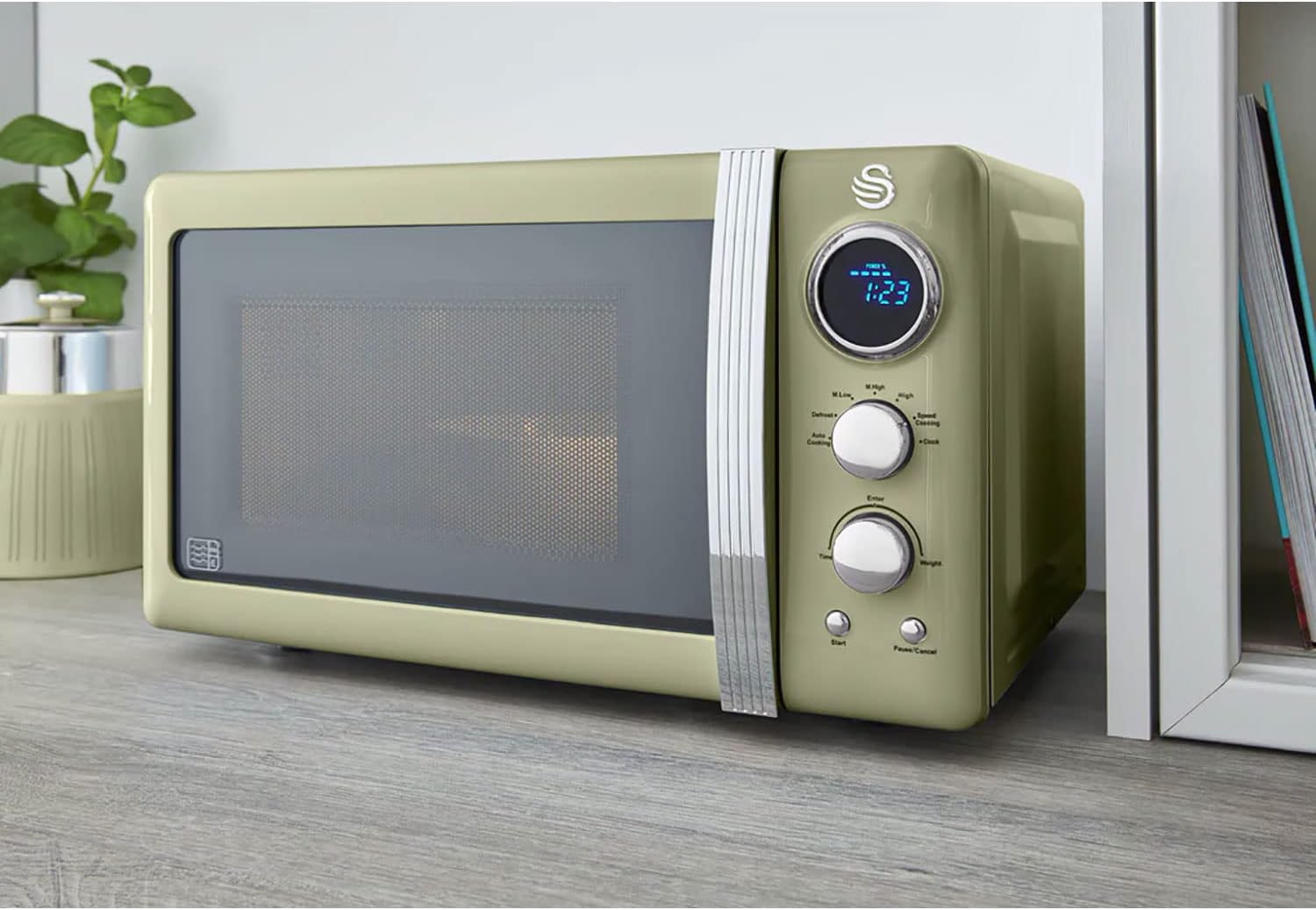 Swan Retro Set Colazione, Bollitore 1,8 l, Tostapane a 2 Fessure Larghe, Microonde Digitale 20 l, 6 Livelli di Potenza, Timer, Sportello a Specchio, Design Vintage, Verde, Taglia Unica