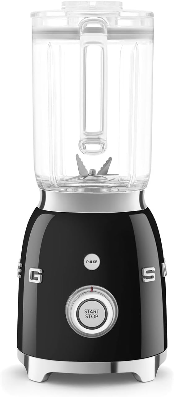 Smeg, BLF03PKEU, Frullatore da tavolo da 1,5 l, 4 velocità, 4 programmi automatici, Doppia lama rimovibile, Coperchio trasparente con tappo dosatore, Antiscivolo, 800W, Rosa