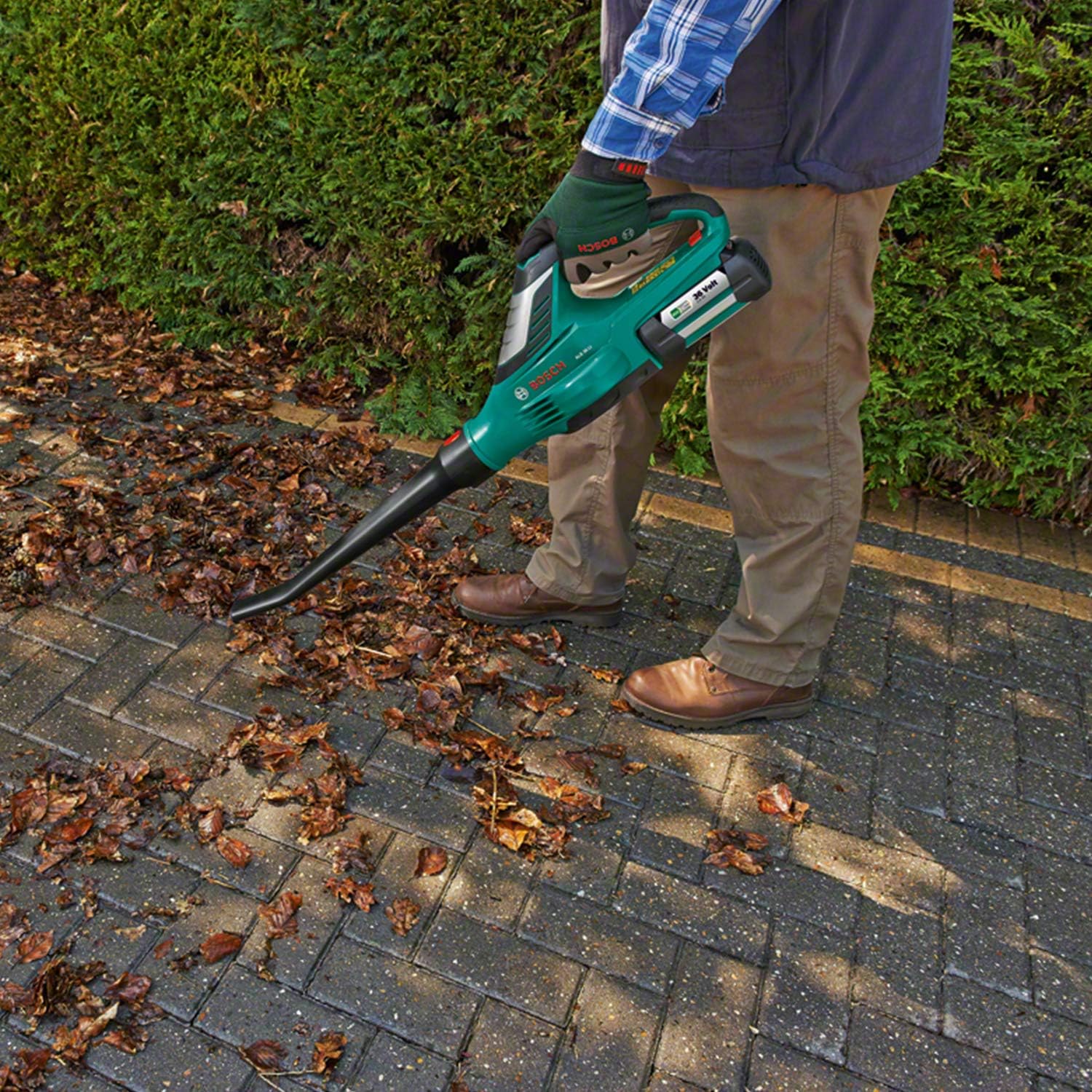 Bosch Home and Garden Soffiatore a batteria ALB 36 LI (senza batteria, scatola, velocità dell'aria: 180 - 260 km/h, sistema 36 Volt)