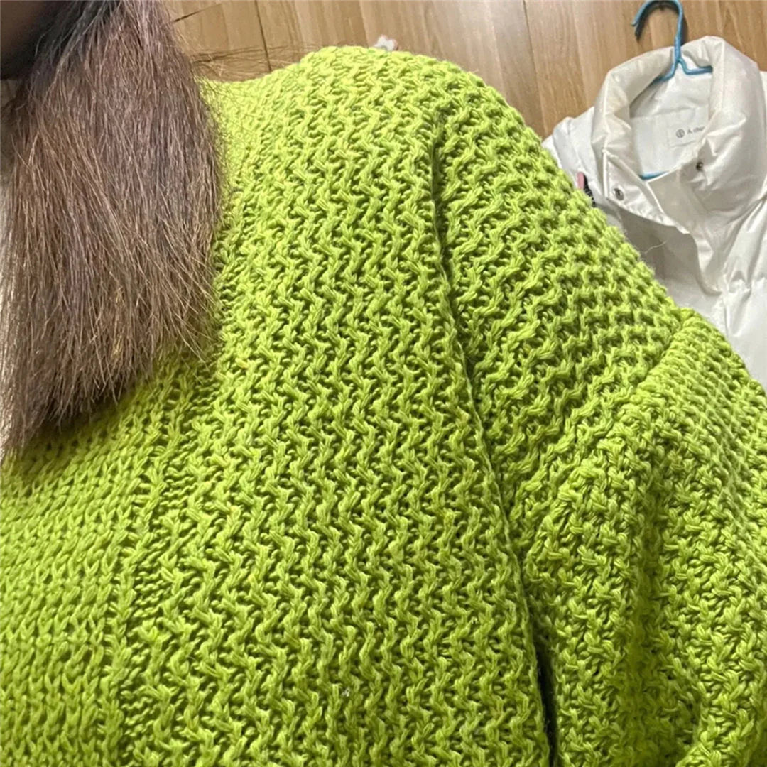 Cardigan lavorato a maglia beige per abbigliamento casual ed elegante