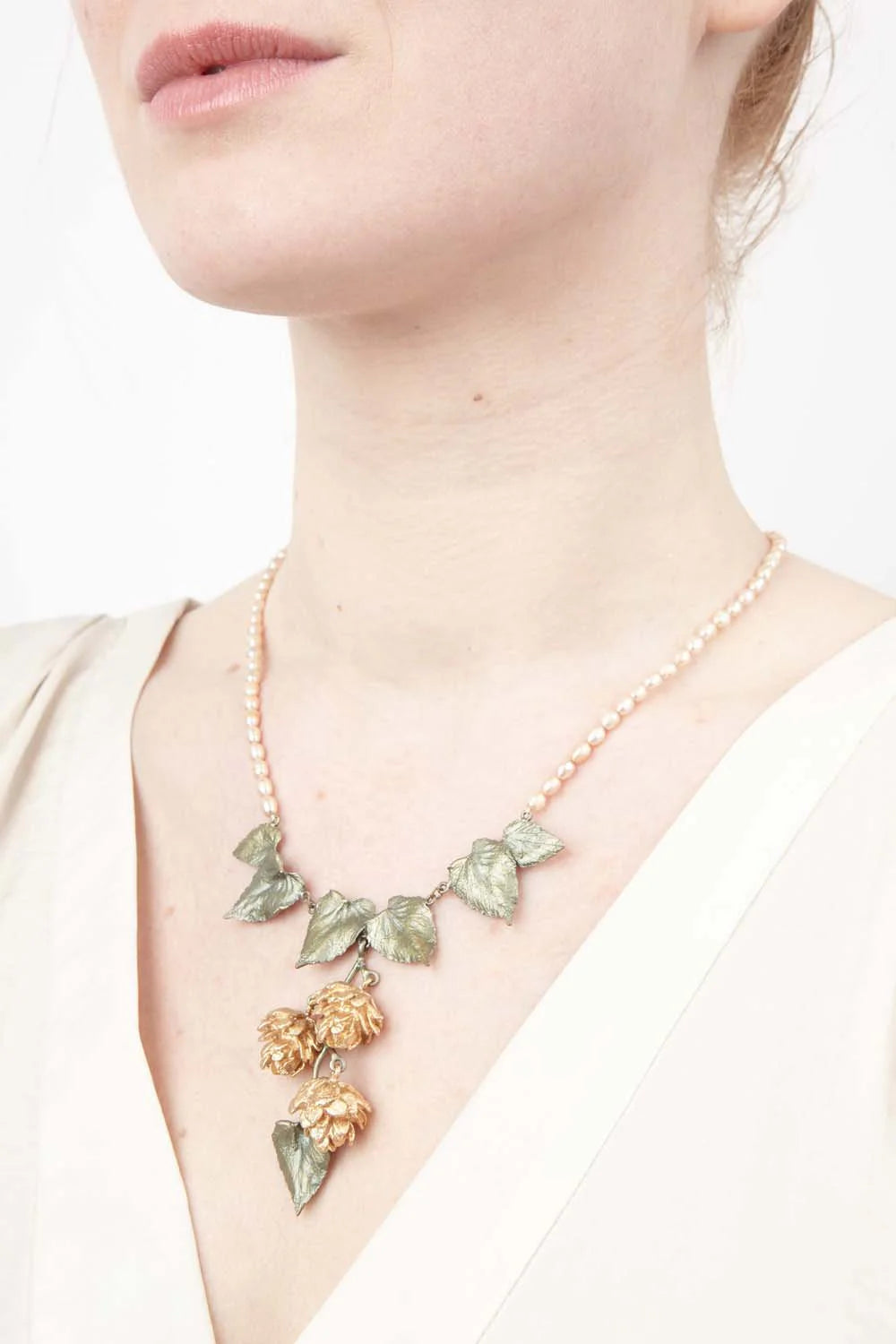 Collana di perle di luppolo