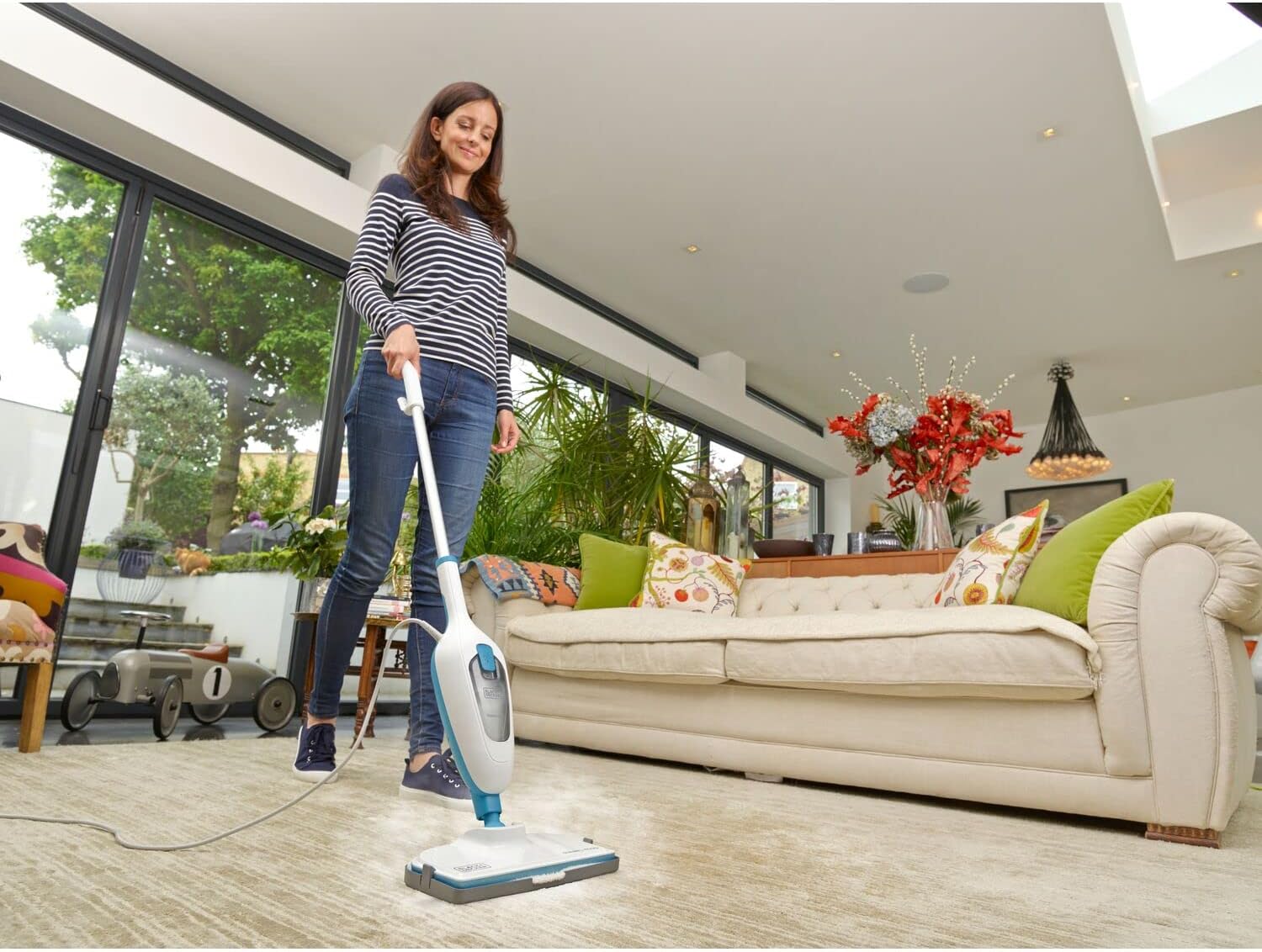 Black+Decker FSMH13E10-QS Scopa a Vapore 10-in-1 Steam Mop Deluxe (1300W, Pulitore a Vapore per Igiene e Pulizia, Ampio Set di Accessori + Generatore di Vapore Portatile Rimovibile, Facile da Usare)