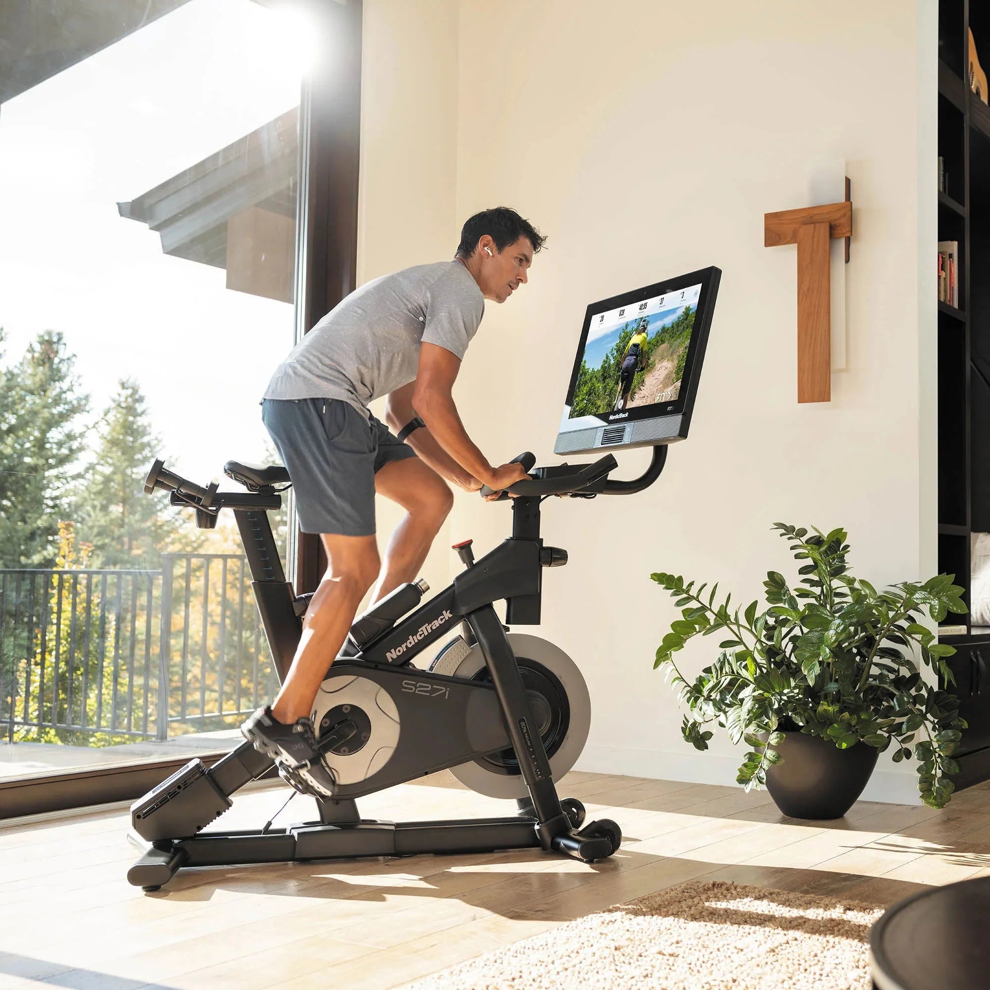 NordicTrack Commercial S27i Studio Ciclocamera