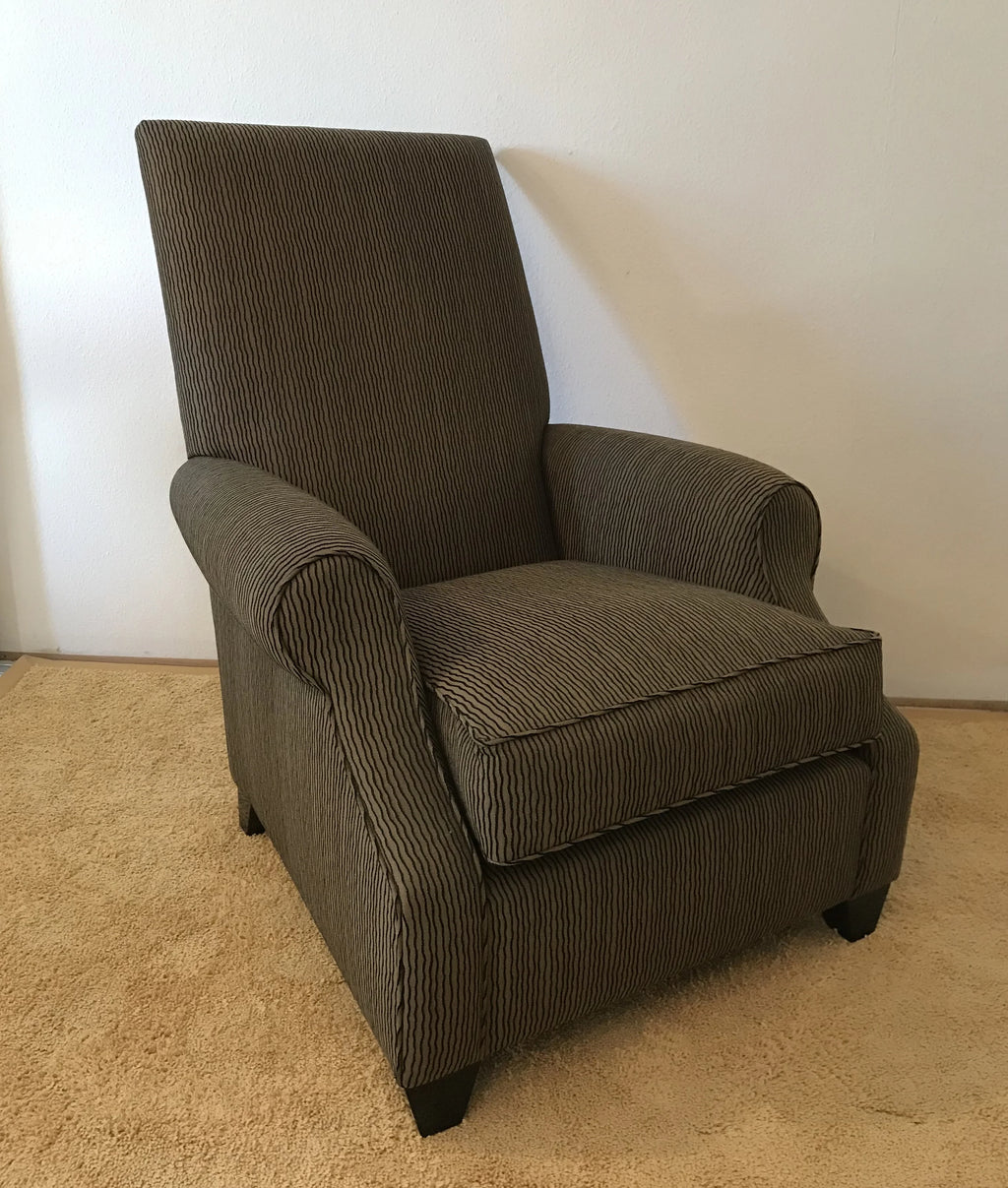 Elegante poltrona reclinabile con schienale alto Kensington