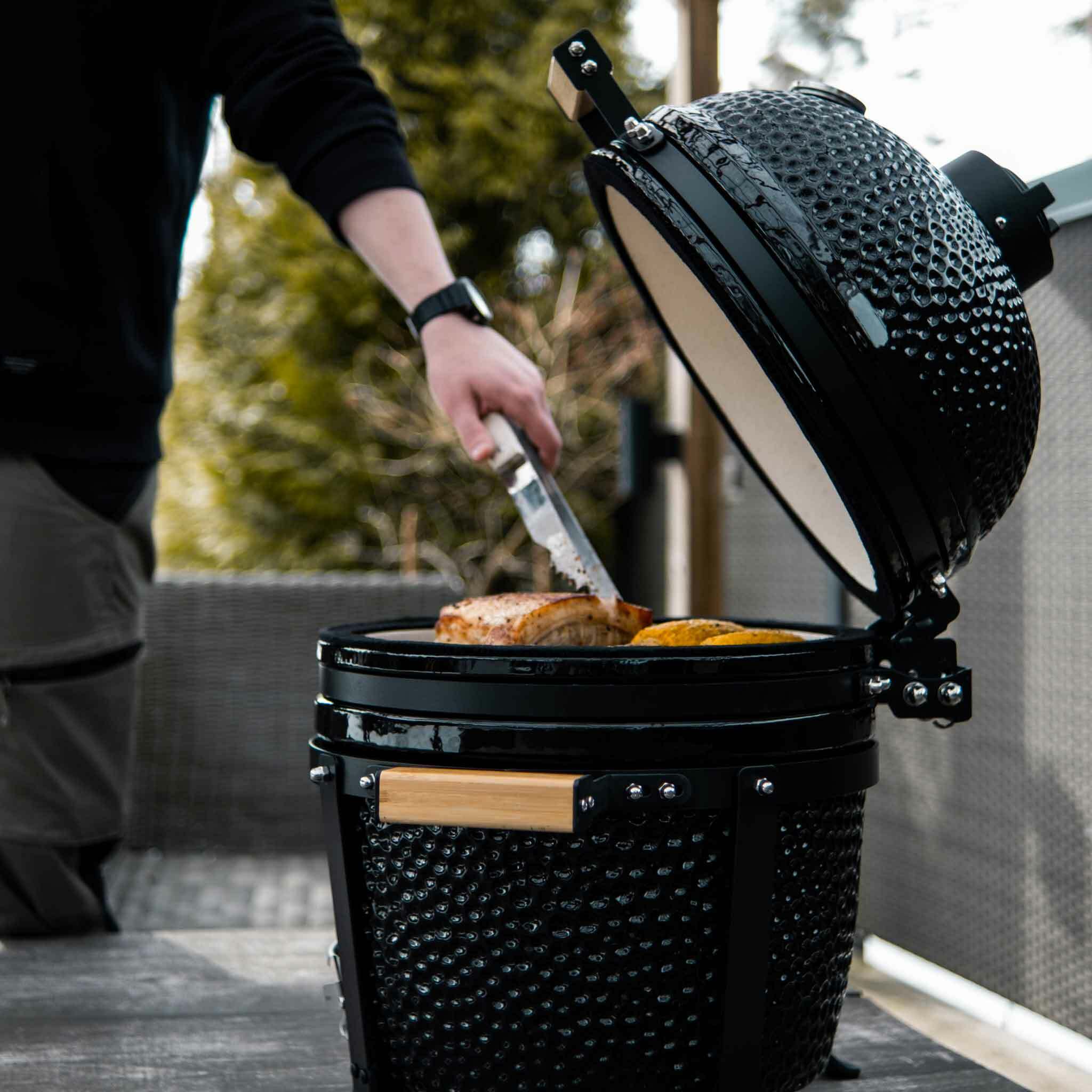 Limousin Kamado Professionale 13
