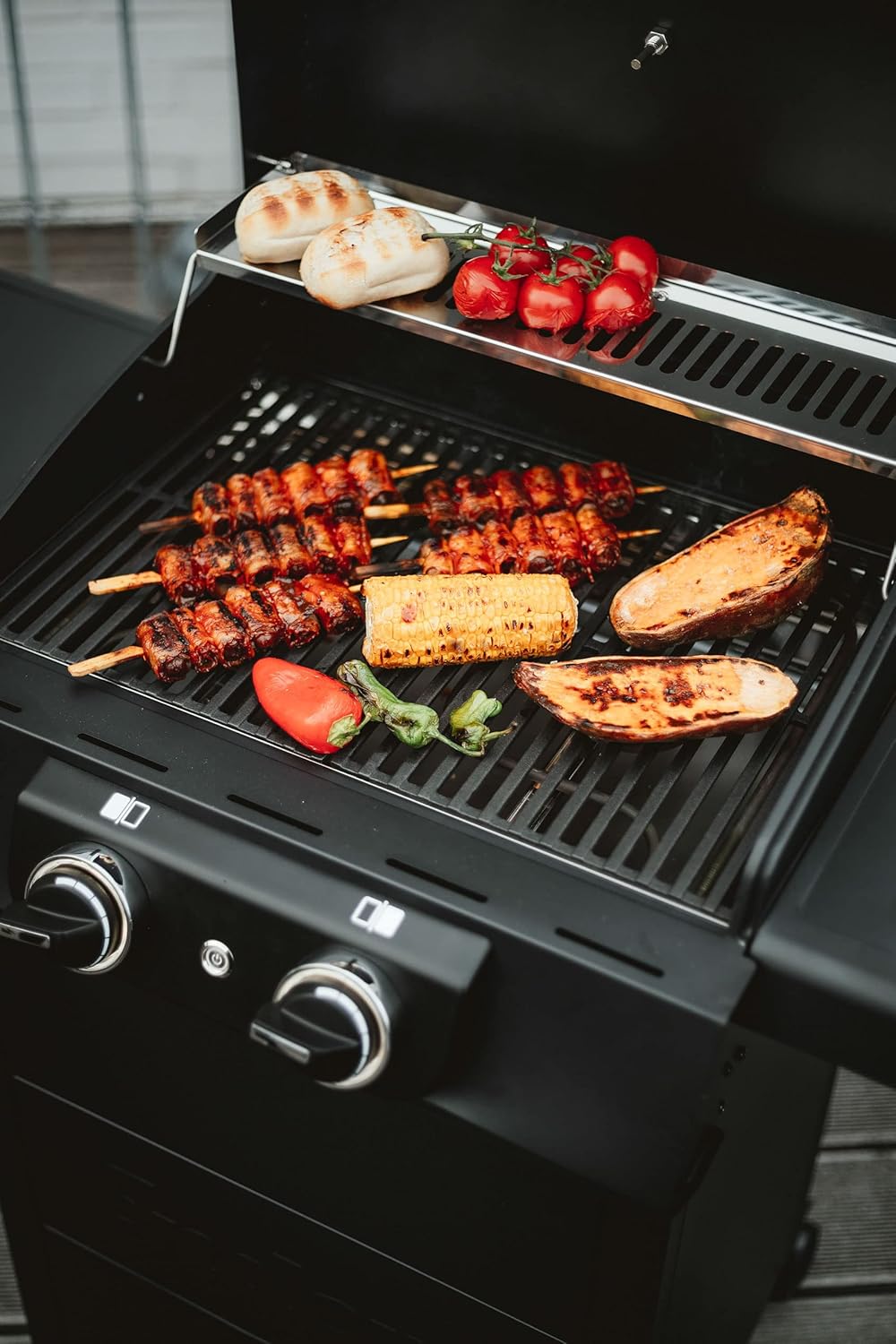 Enders® Barbecue elettrico eCRAVE 2, con griglia in ghisa, carrello con ampio spazio di archiviazione, sistema di pulizia SIMPLE CLEAN™, 2 potenti elementi riscaldanti, coperchio robusto con termometro integrato #97116