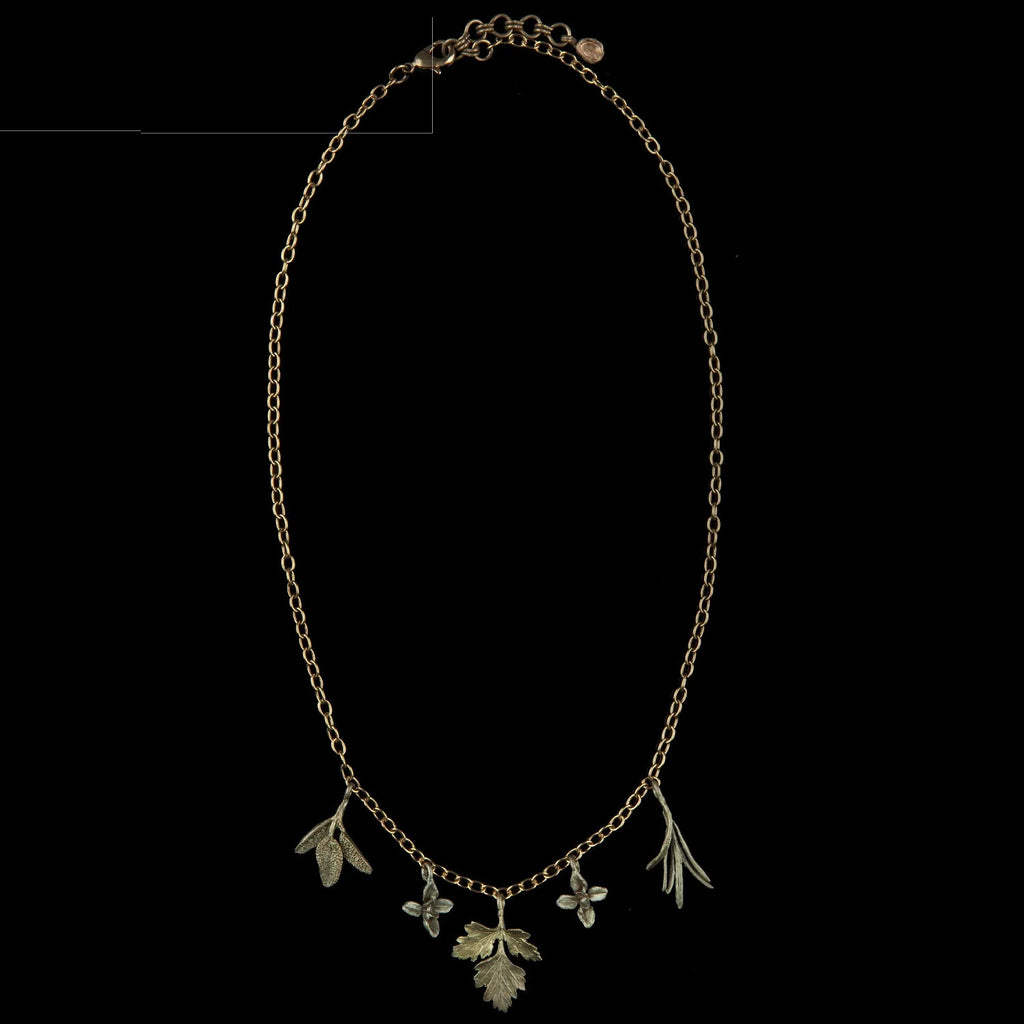 Collier con piccole erbe