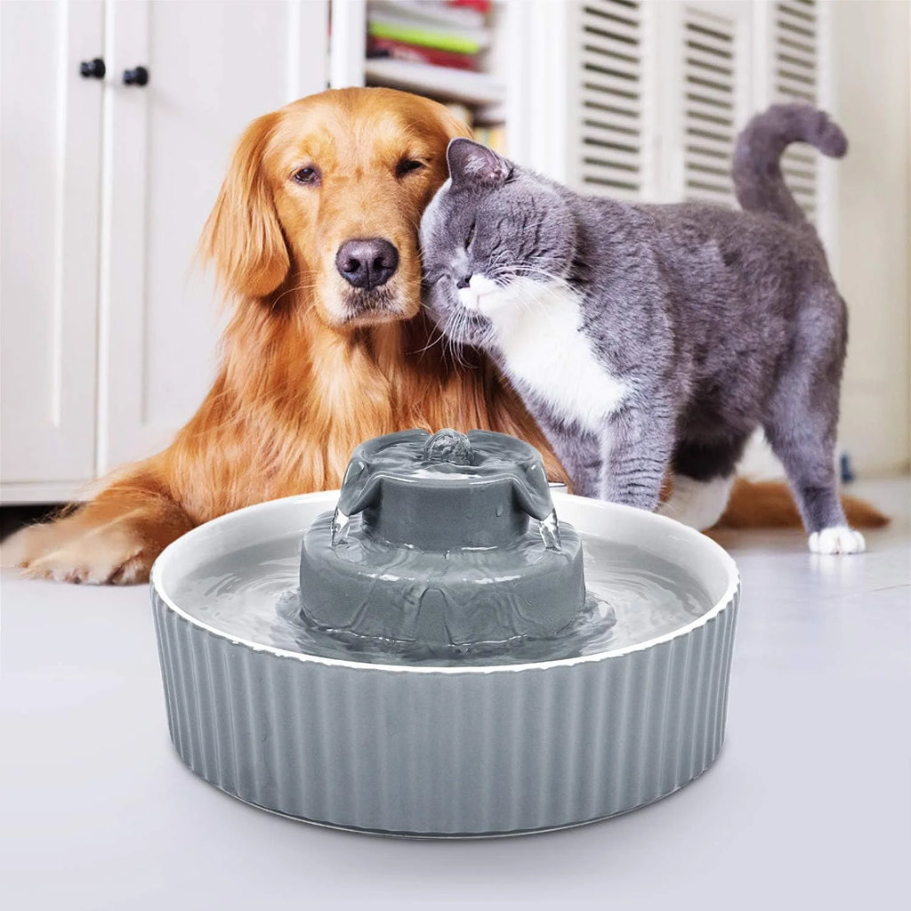 FelineFlow – Stilvolle Katzenfontne aus Keramik für frisches, flieendes Wasser