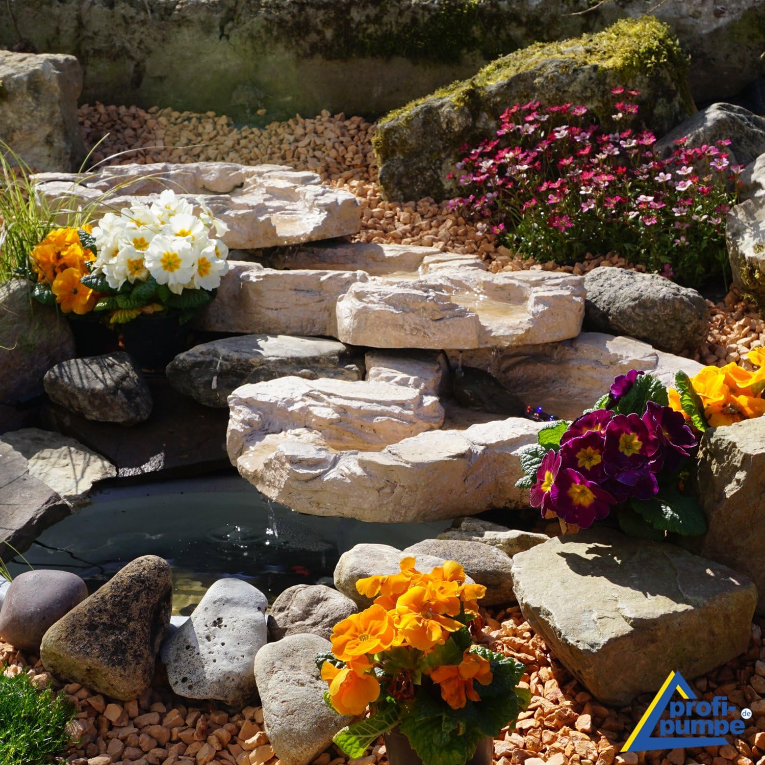 Fontana solare da giardino Bachlauf QUELLBACH II con luce LED/sistema ibrido, FONTANA ORNAMENTALE a 230V, BAGNO PER UCCELLI, CASCATA, LAMPADA DA GIARDINO, POMPA PER STAGNO - GIOCO D'ACQUA per giardino, laghetto da giardino, laghetto