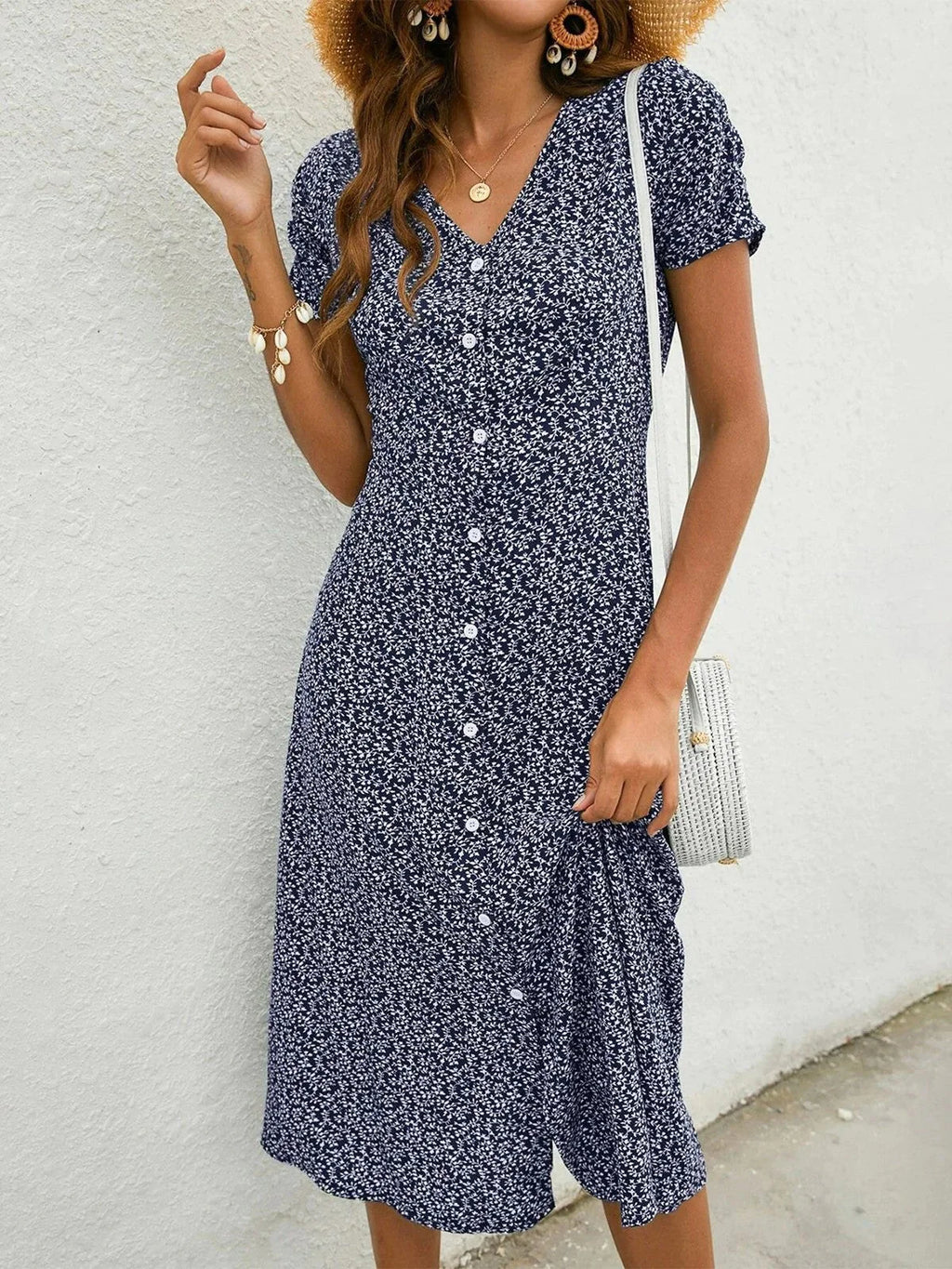 Doris - Kurzrmeliges Midikleid mit V-Ausschnitt