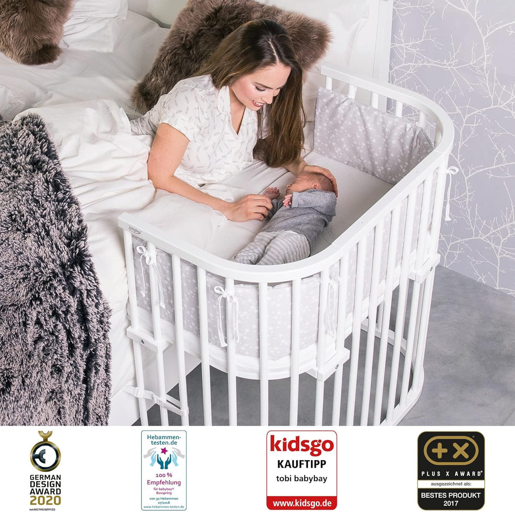 babybay Original Lettino da affiancare in massello di faggio / compatto e trasformabile / Lettino per bambini regolabile in altezza senza livelli preimpostati ed ecologico / Lettino evolutivo (laccato bianco) / inclusa Matratze