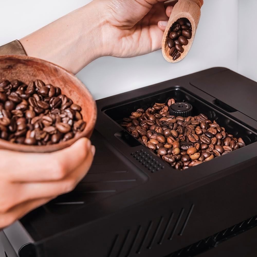 Macchina da caffè superautomatica compatta Cecotec Cumbia Cremmaet Compact, 1350 W, 19 bar e sistema Thermoblock, serbatoio acqua da 1,1 L e contenitore caffè da 150 g, Plug&Play, pulizia automatica