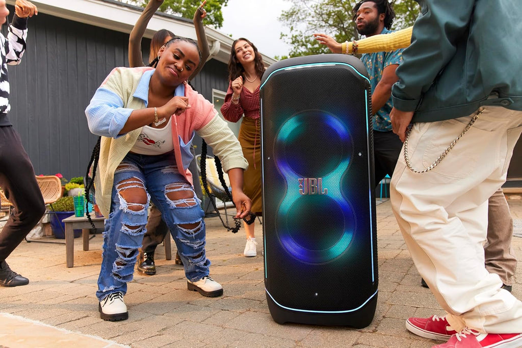 JBL Partybox Stage 120 in Schwarz – Tragbare Bluetooth-Lautsprecher-Box mit JBL Pro Sound, Lichtshow, KI-Sound-Boost und Teleskopgriff – 12 h Laufzeit