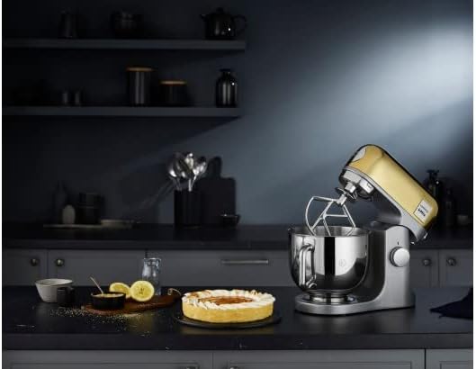 Kenwood kMix KMX750RD Robot da cucina, Ciotola in acciaio inox da 5 litri, Sistema di sicurezza Safe-Use, Corpo in metallo, 1000 Watt, Inclusi set di 3 accessori da pasticceria e paraspruzzi, Rosso
