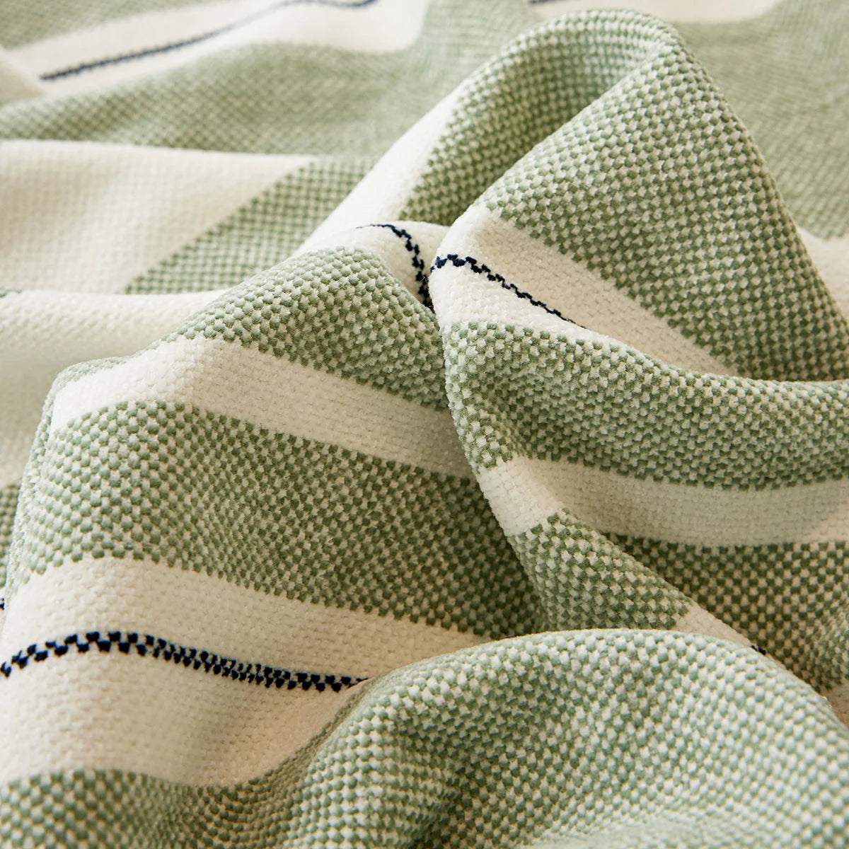 Sofabezug Stripe Grün – Moderner Couchschutz mit Streifenmuster