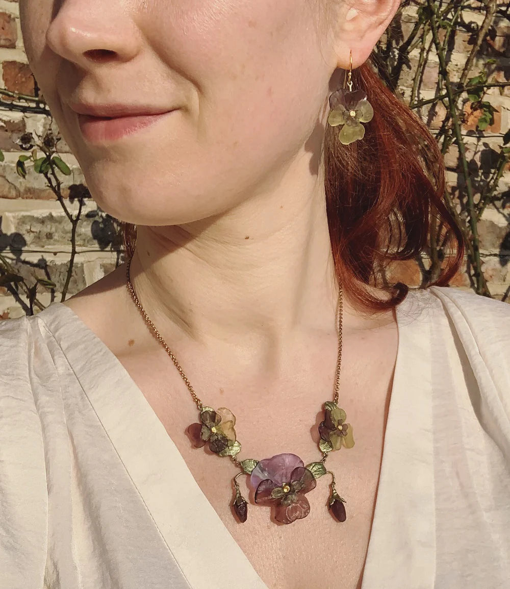 Collana Pansé