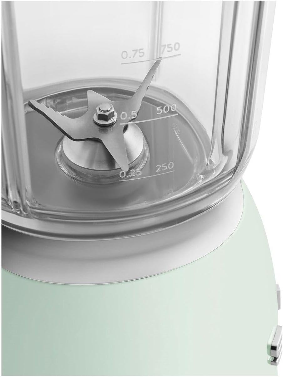 Smeg, BLF03PKEU, Frullatore da tavolo da 1,5 l, 4 velocità, 4 programmi automatici, Doppia lama rimovibile, Coperchio trasparente con tappo dosatore, Antiscivolo, 800W, Rosa