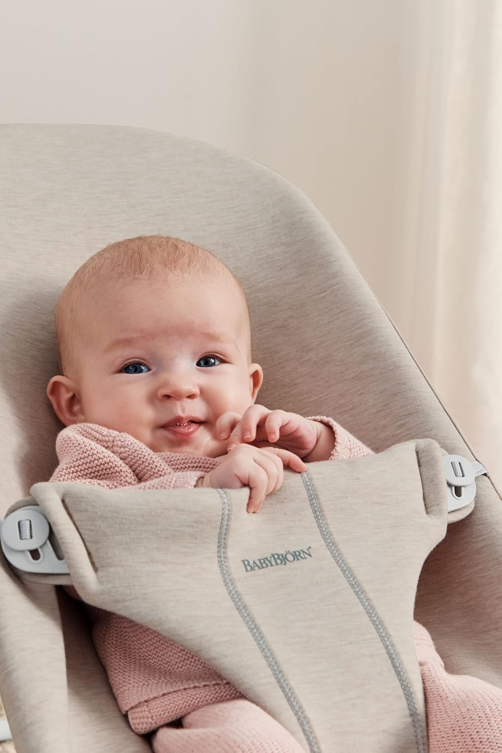 BabyBjörn Sdraietta Bliss, Tessuto, Trapuntatura petalo, Grigio Sabbia