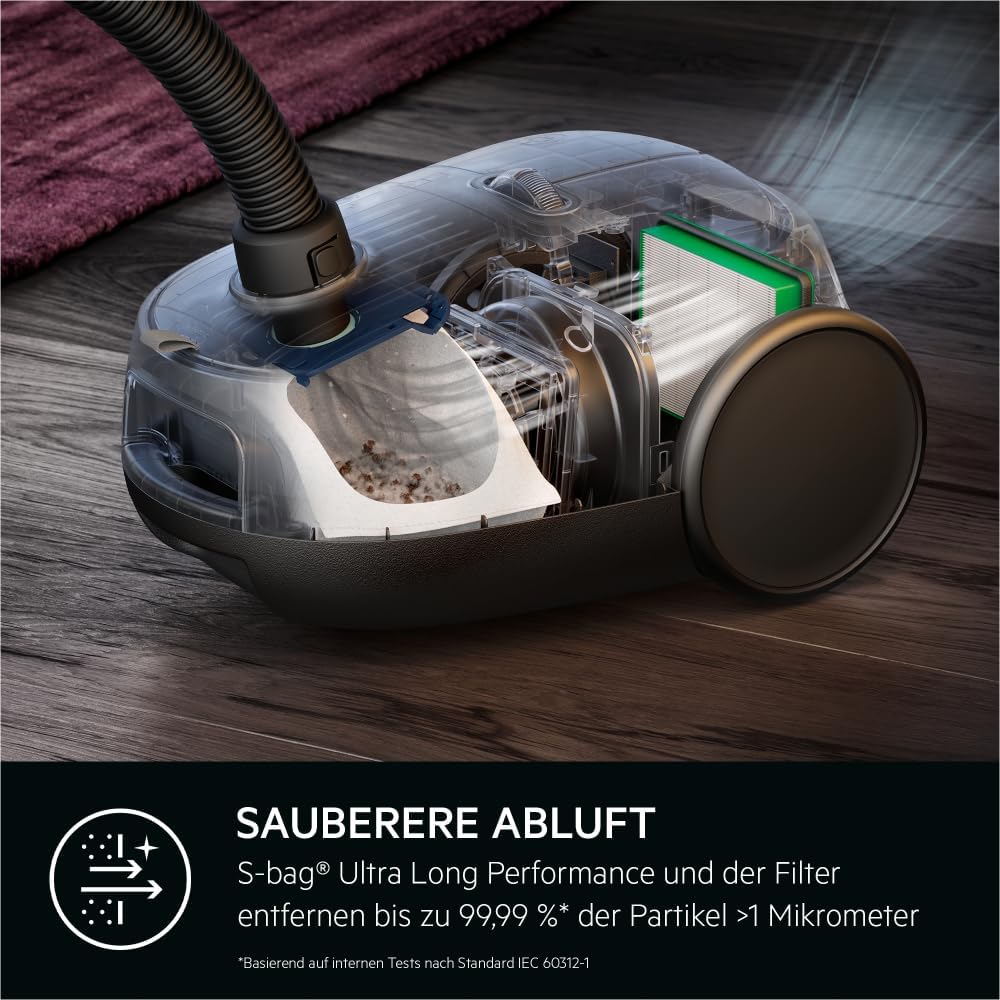 AEG CLEAN 6000 AB61C2DB Aspirapolvere con sacco / elevata potenza di aspirazione / include bocchetta per imbottiti / 50% plastica riciclata / ideale per proprietari di animali domestici / pulizia di tappezzeria / cavo da 12 m / 750 W / Blu