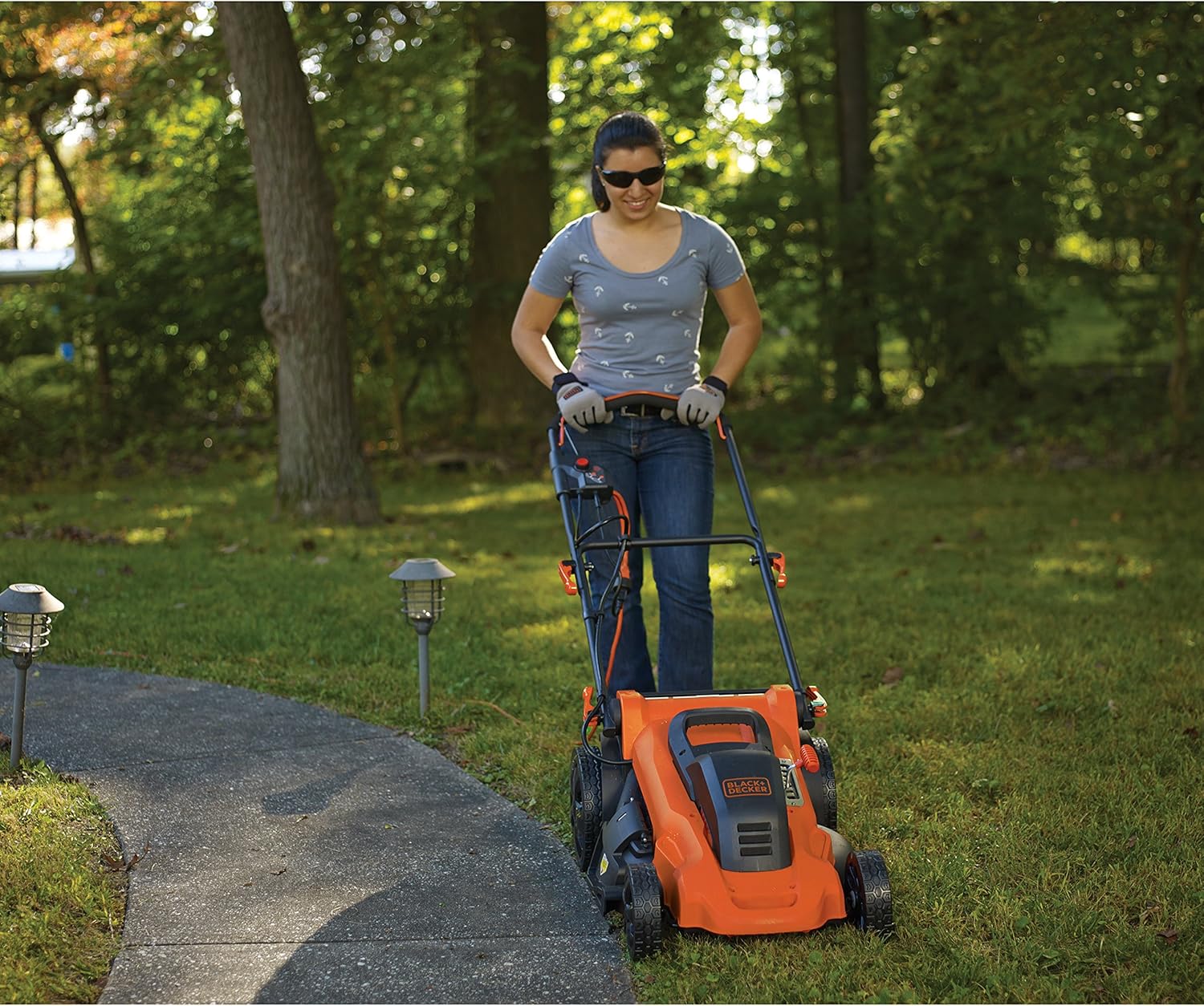 Black+Decker 2000 W Rasaerba elettrico 3in1, larghezza di taglio 48 cm, sacco di raccolta erba 50 L, 1 pezzo, LM2000