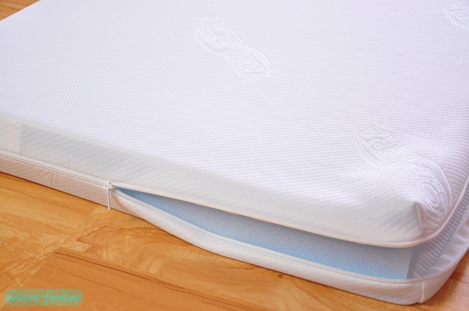 Marsell Baby Gitterbett Babybett Kinderbett mit Aloe Vera Schaumstoffmatratze Zahnschienen höhenverstellbar Weiß umbaubar zum Juniorbett