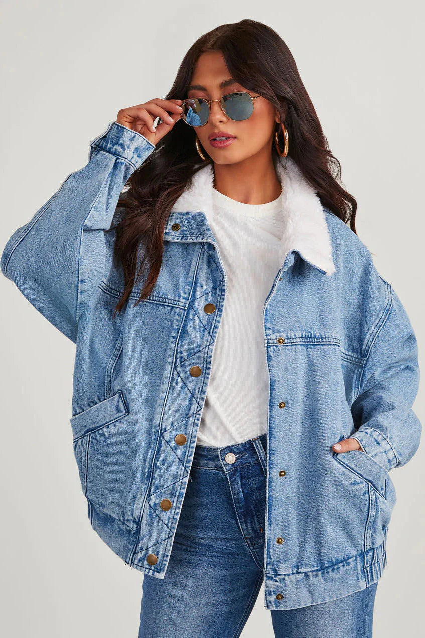 Damen-Denimjacke mit Fleecekragen