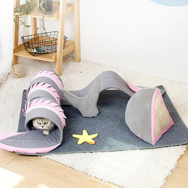 Entdecke den Katzen-Abenteuer Tunnel mit Fischdesign - Spielspa und Beschftigungsmatte für Katzen