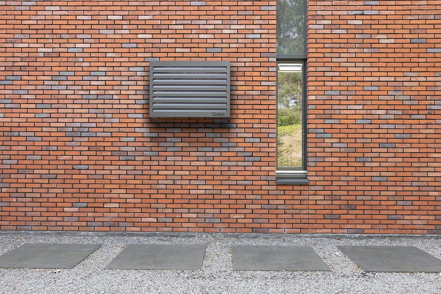 Copertura Qventi per condizionatore - Antracite/Grigio - Alluminio - Griglia di protezione - Rivestimento - Facile montaggio - Taglia S - Dimensioni esterne (LxPxH): 100 x 50 x 75 cm