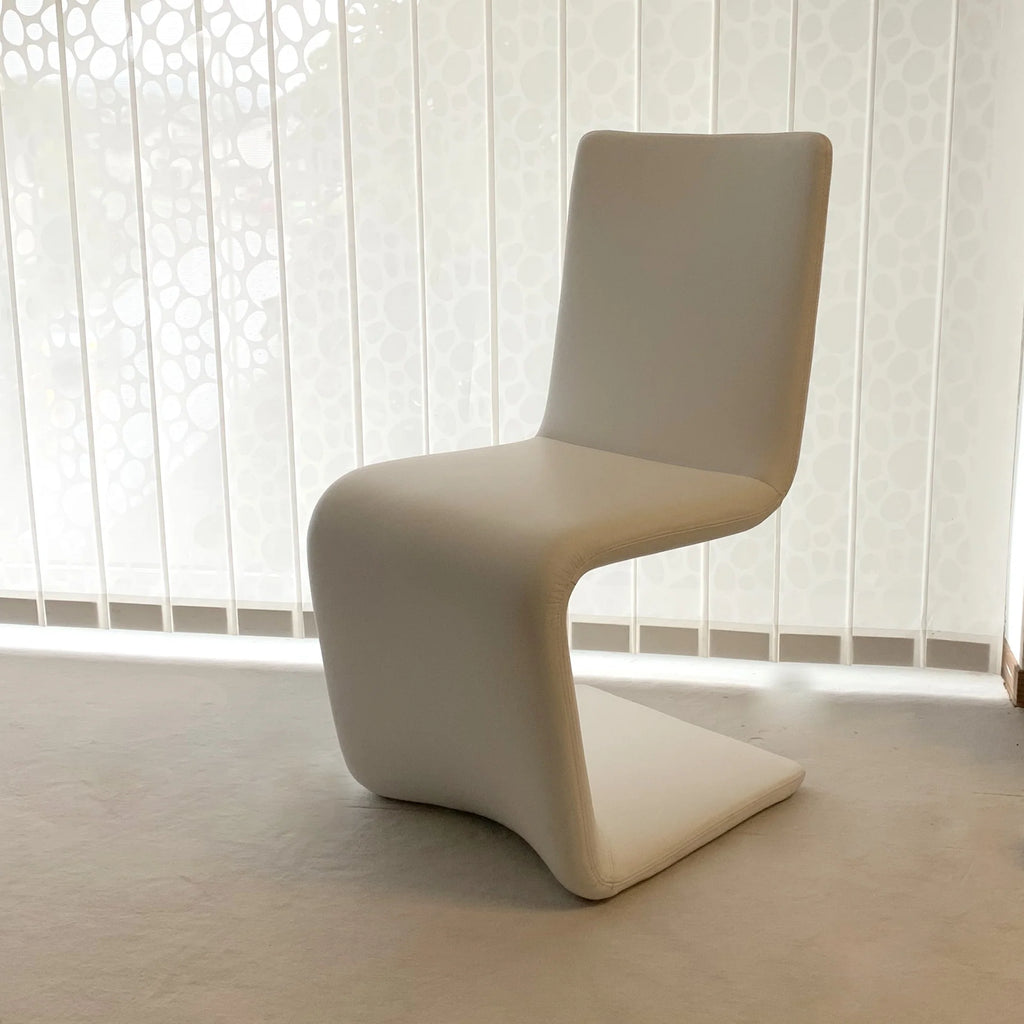 Gruppo di sedie, 4 sedie Venere di Bonaldo, design italiano, pelle bianca