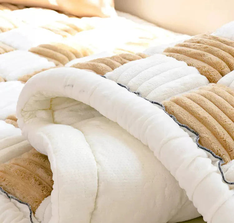 FluzzyMat - Flauschige Abdeckung für Haustier-Sofas