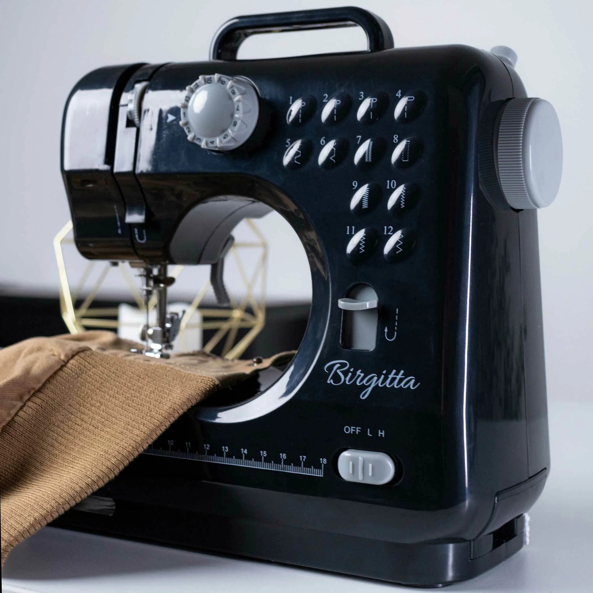 Birgitta Macchina da Cucire Standard - Grigio Scuro