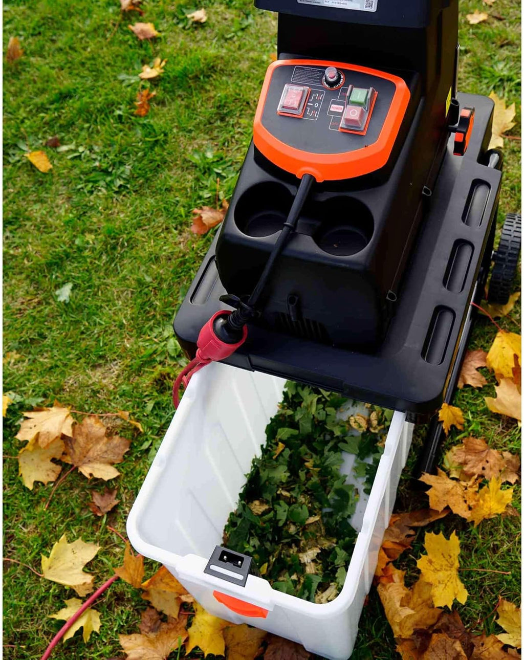 DELTAFOX Elektro Walzenhäcksler - integrierte 60 ltr Fangbox - Schredder - Gartenhäcksler - starke 2800W - Nachstopfer - Selbsteinzug - wartungsarm - Äste bis 44 mm