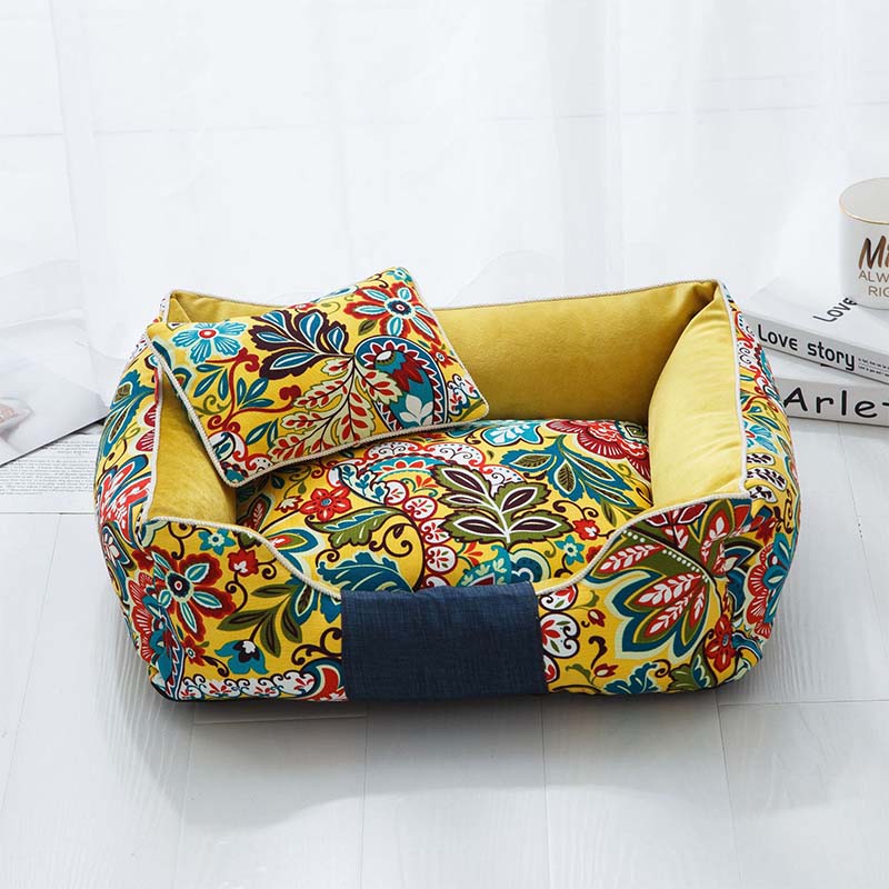 FloralComfort – Cuccia rettangolare con elegante motivo floreale
