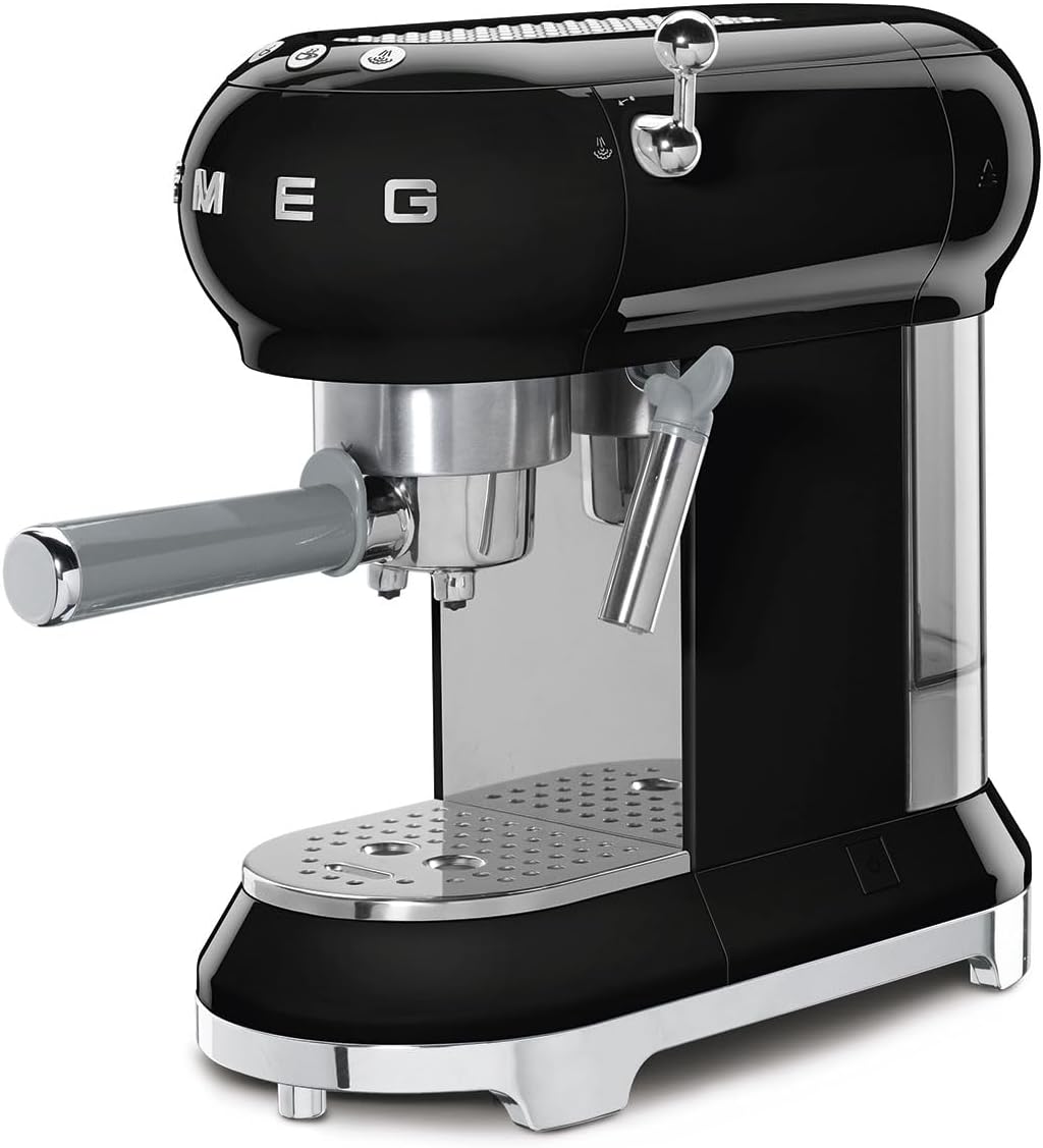 Smeg, ECF01WHEU Macchina da Caffè Espresso Manuale, Sistema Cappuccino, Thermoblock, Alloggiamento Tazze Grandi e Funzione Doppio Caffè, Serbatoio Acqua 1 l, Dimensioni Compatte, 1350W, Bianco