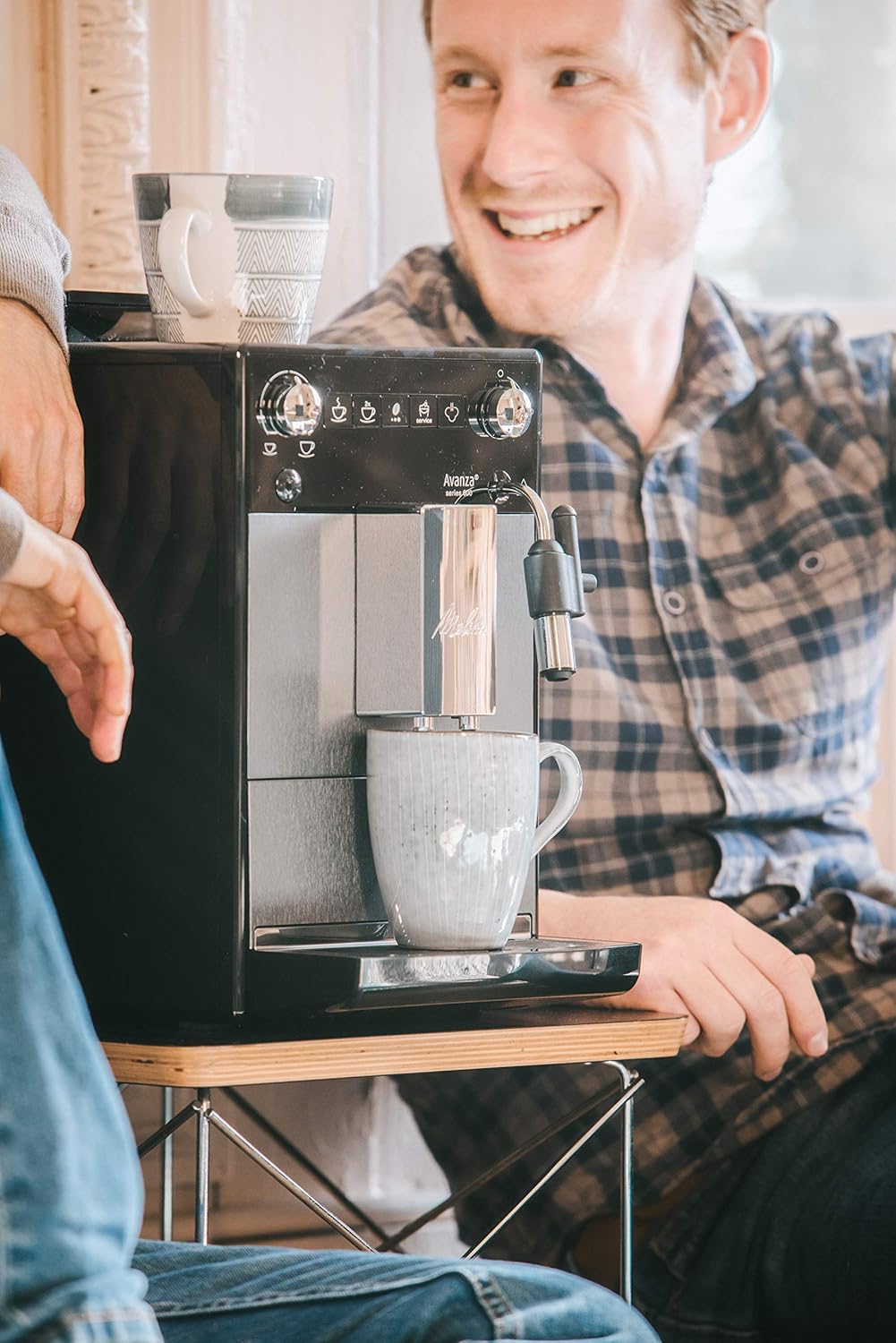 Melitta Avanza - Kaffeevollautomat mit Milchsystem, Kaffeemaschine mit Mahlwerk und extragroßem Wassertank (1,5 l) für z. B. Cappuccino oder Espresso, mystic titan