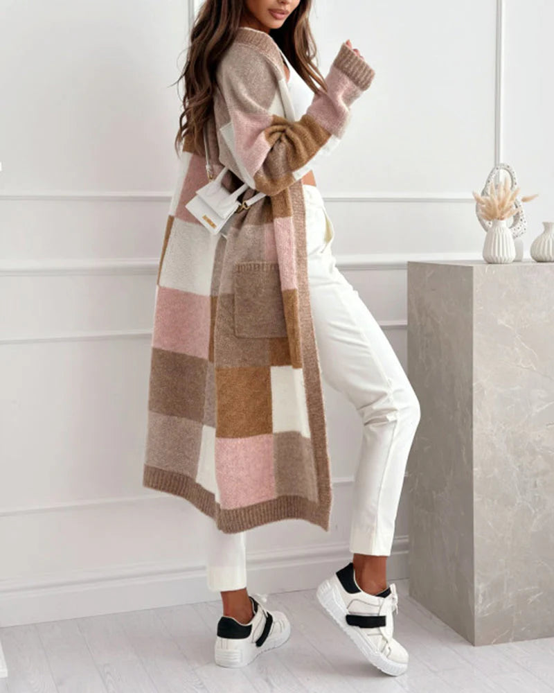 Lssiger, lockerer Cardigan mit kontrastierender Karotasche