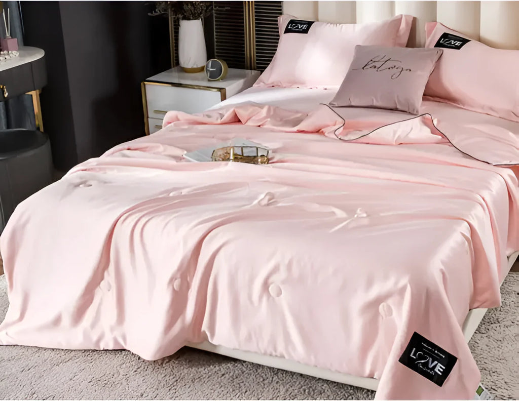 SilkyLux Satin-Bettwsche – Weiche & Atmungsaktive Decke für Ganzjhrigen Komfort