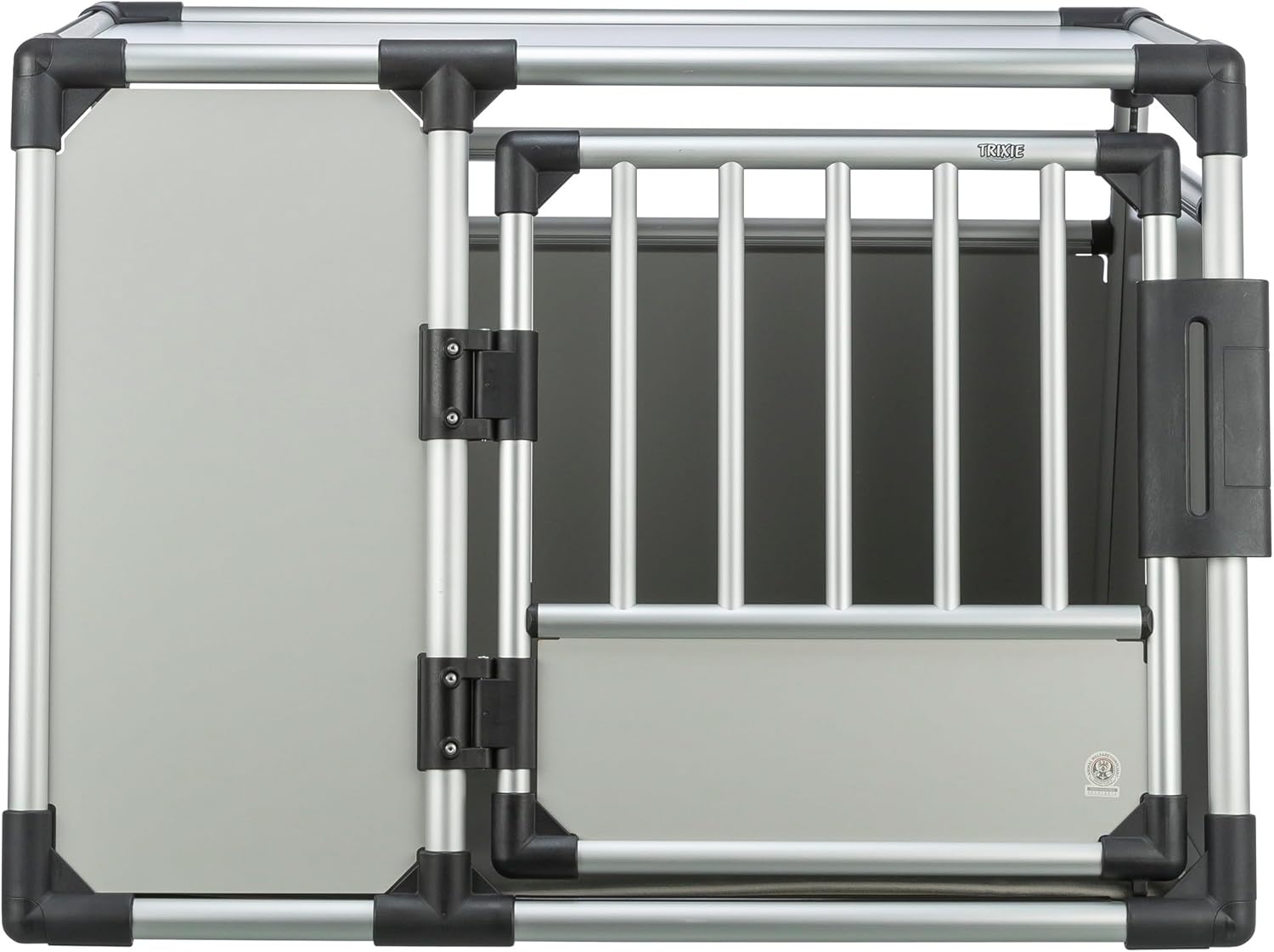 TRIXIE Hunde-Transportbox Aluminium in silber – M: 55 × 62 × 73 cm, stabile und geräuscharme Hundebox mit abgeschrägten Seiten, Sicherheitsverschluss & rutschfester Liegematte – 39342