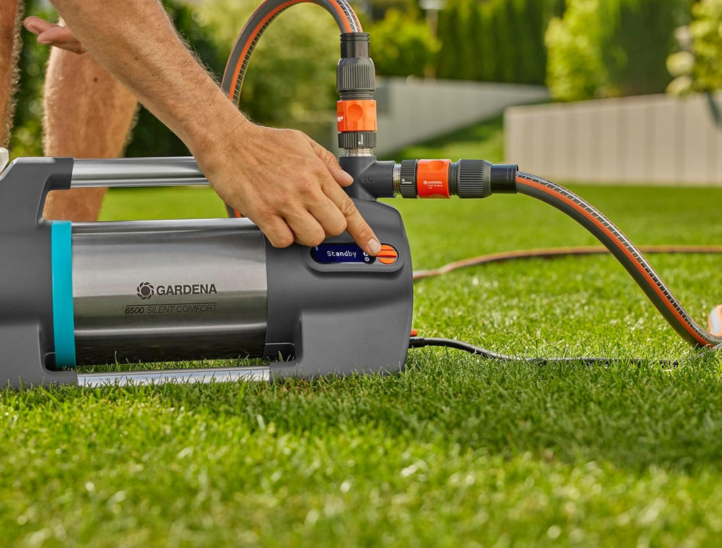 Gardena Pompa da Giardino 6500 SilentComfort: Pompa di irrigazione extra silenziosa controllabile tramite app, portata 6500 l/h, protezione contro il funzionamento a secco, acciaio inossidabile, a risparmio energetico e impermeabile (9059-20)