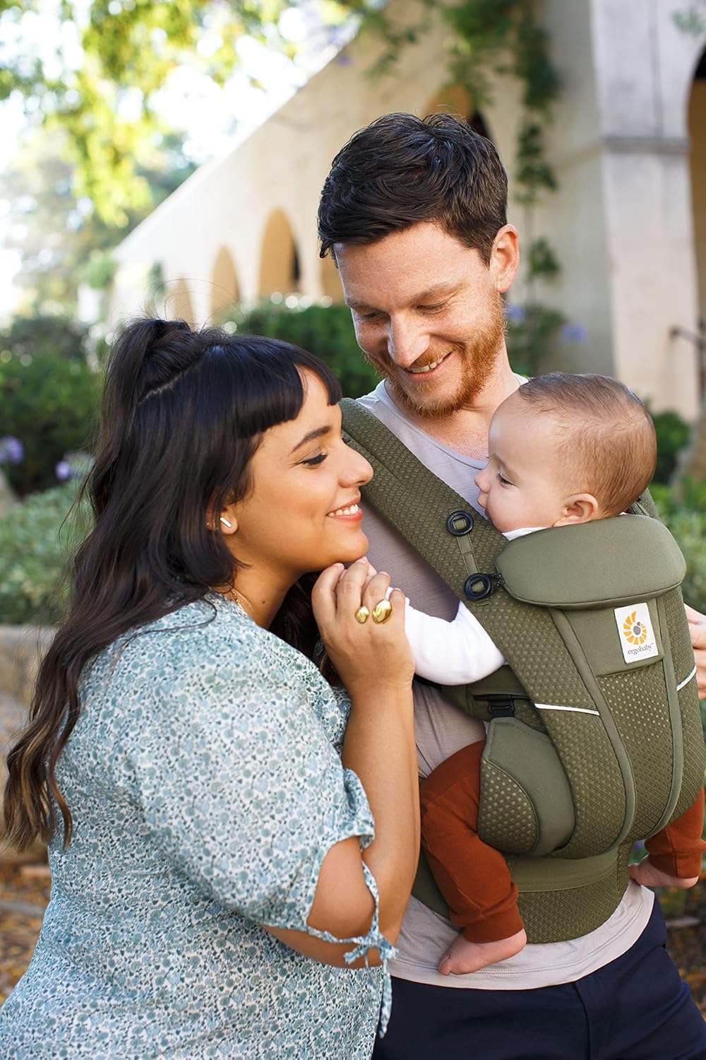 Ergobaby Omni Breeze Marsupio per Neonati dalla Nascita fino a 20 kg, Morbido Mesh SoftFlex a 4 Posizioni, Ergonomico, Porta Bebè, Natural Beige