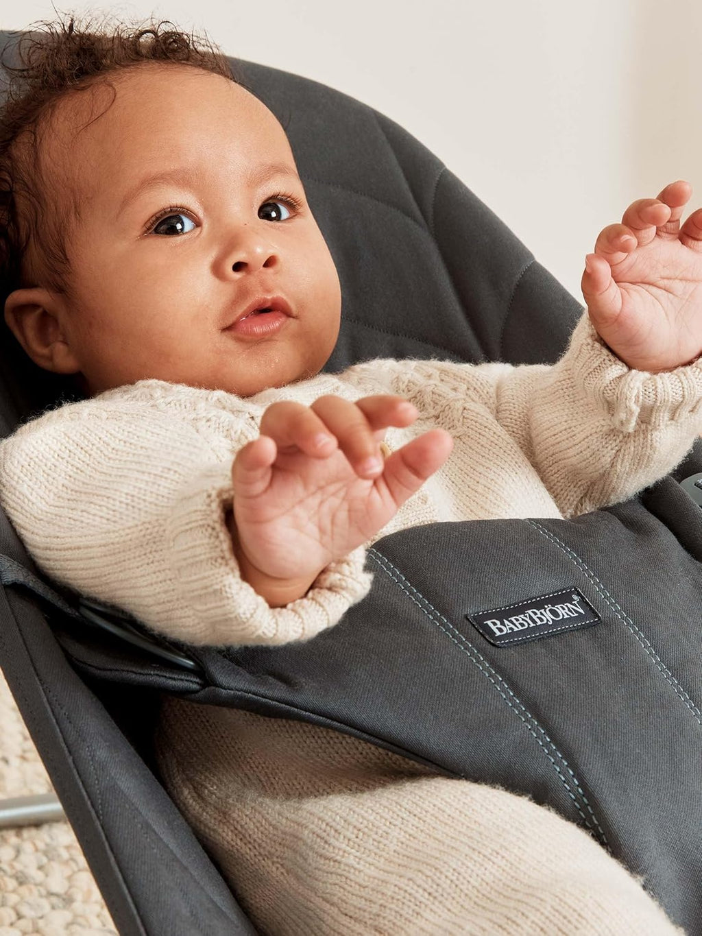 BabyBjörn Sdraietta Bliss, Tessuto trapuntato a petalo, Grigio Sabbia
